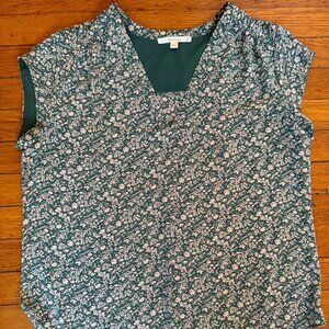 Fun2Fun Lillian V-Neck blouse, size M
